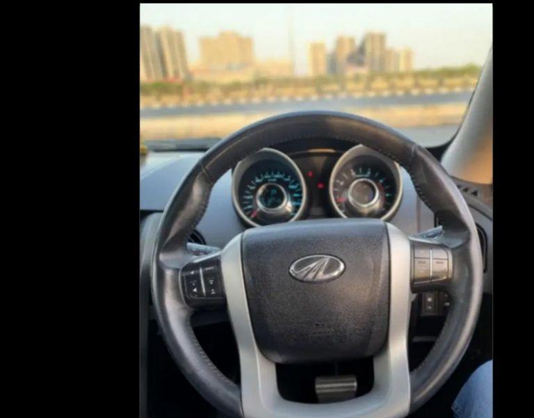 Mahindra XUV500 W10 AT 2018