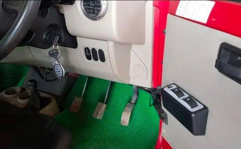 Mahindra Thar CRDe 4x4 AC 2017