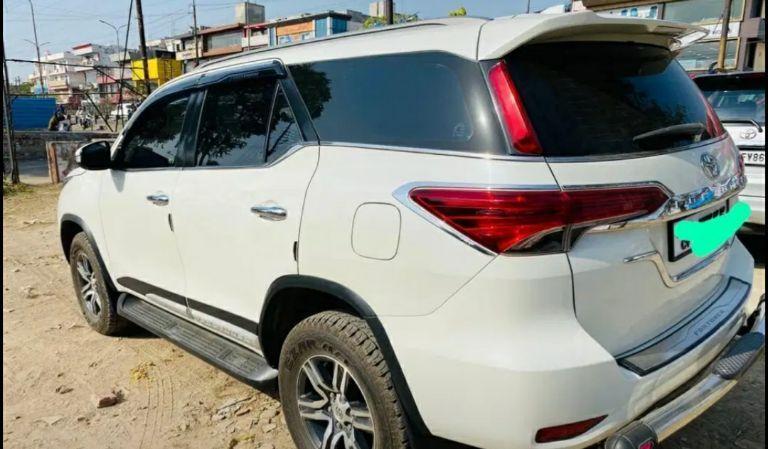 Toyota Fortuner 2.8 4x2 MT 2017