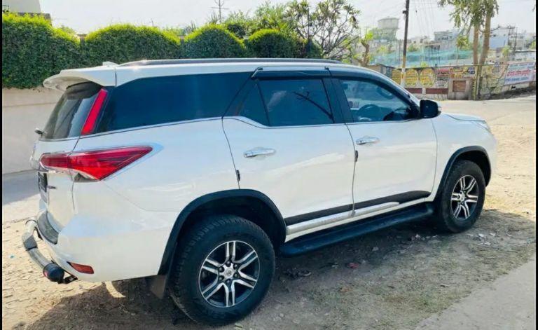 Toyota Fortuner 2.8 4x2 MT 2017