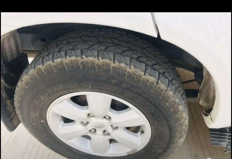 Toyota Fortuner 3.0 4X4 MT 2010