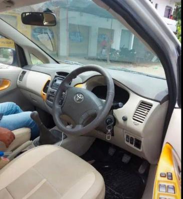 Toyota Innova 2.5 EV PS 8 STR 2014