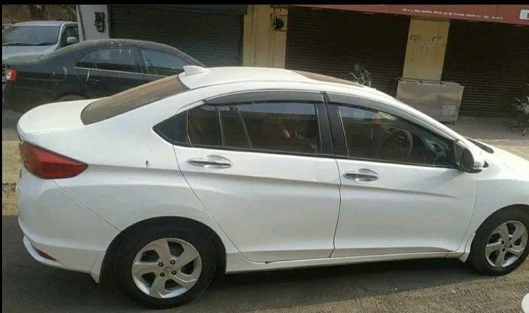 Honda City V CVT i-VTEC 2018