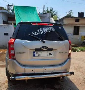 Mahindra XUV500 W8 2012