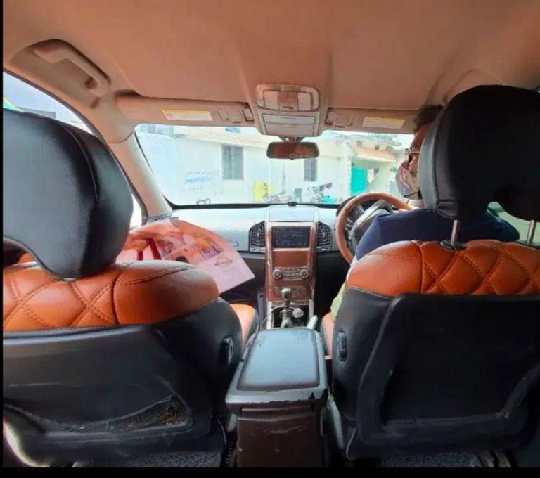 Mahindra XUV500 W8 2012