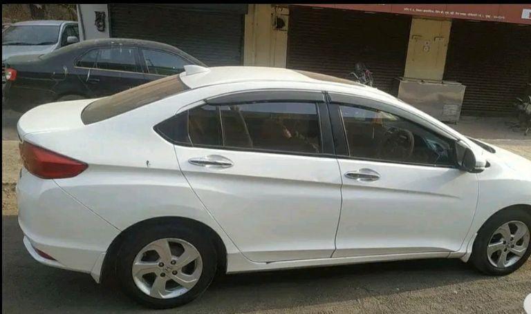 Honda City V CVT i-VTEC 2018