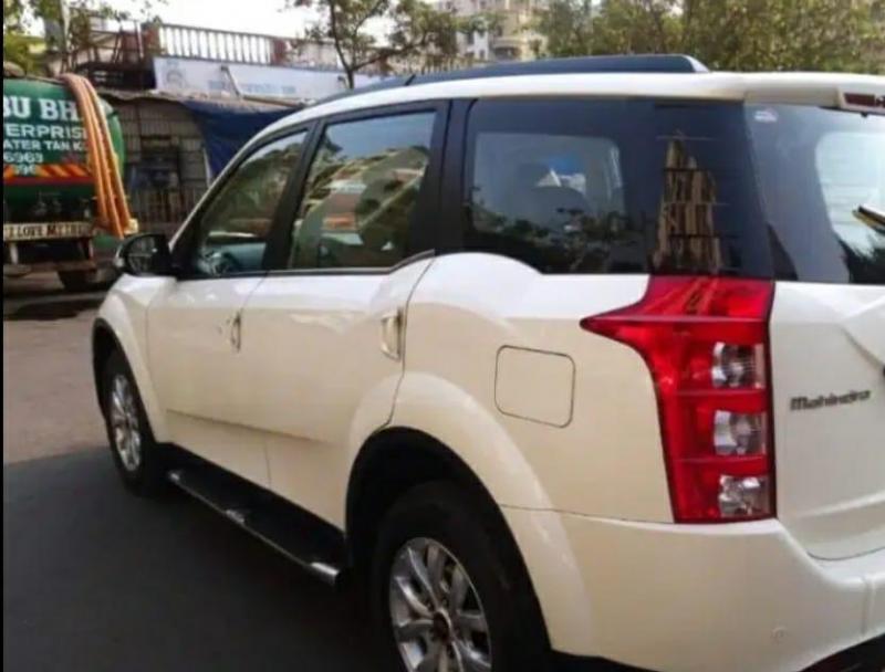 Mahindra XUV500 W10 2016