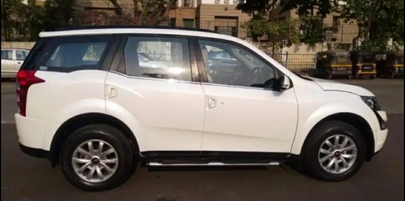 Mahindra XUV500 W10 2016