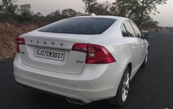 Volvo S60 Momentum 2019