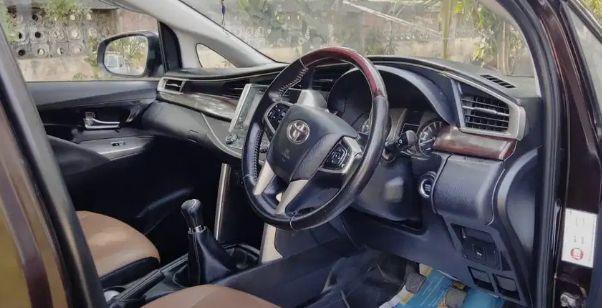 Toyota Innova Crysta 2.4 VX 8 STR 2018