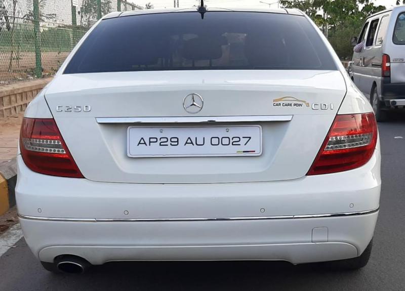 Mercedes-Benz C-Class C 250 CDI BlueEfficiency 2012