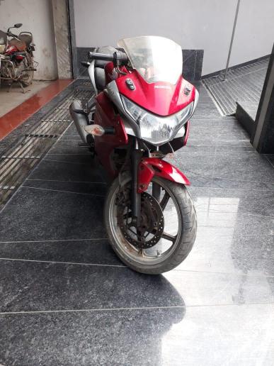 Honda CBR 250R 2011