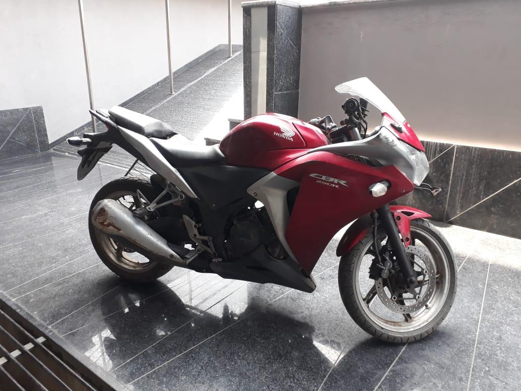 Honda CBR 250R 2011
