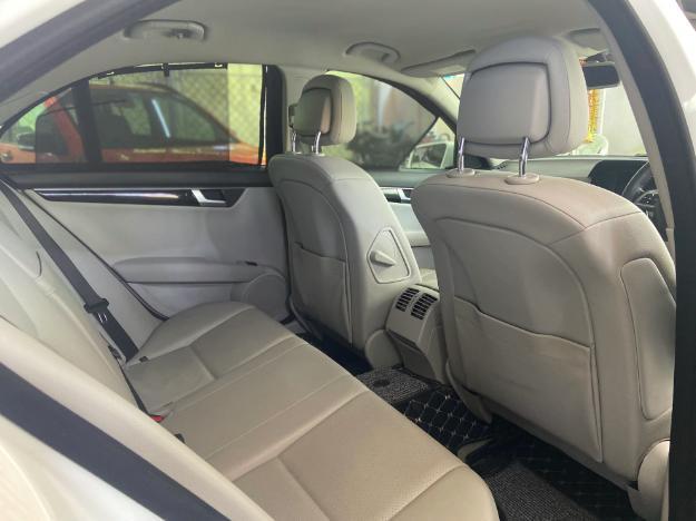 Mercedes-Benz C-Class 220 CDI AT 2012