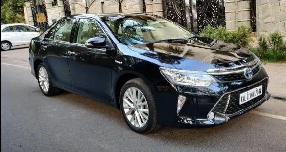 Toyota Camry Hybrid 2015