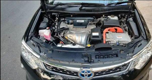 Toyota Camry Hybrid 2015