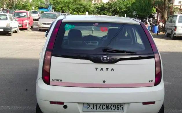 Tata Indica Vista VX Quadrajet 2011