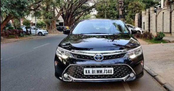 Toyota Camry Hybrid 2015