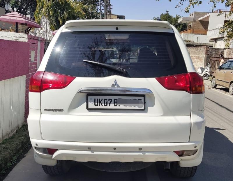 Mitsubishi Pajero Sport 4x4 MT 2012