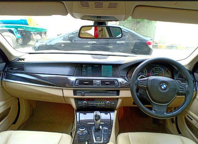 BMW 5 Series 520d 2011