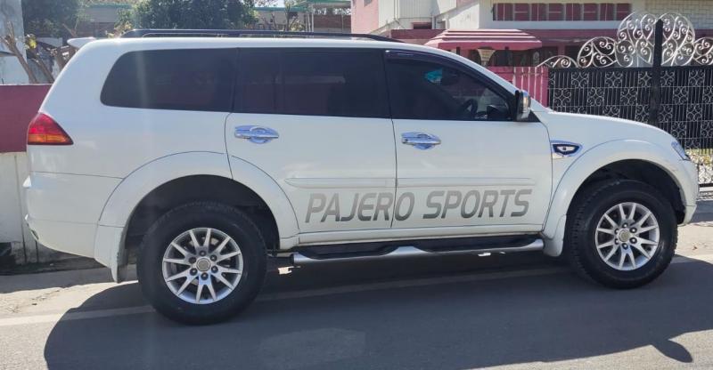 Mitsubishi Pajero Sport 4x4 MT 2012