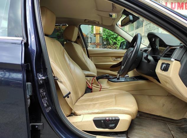 BMW 3 Series 320d Luxury Plus 2012