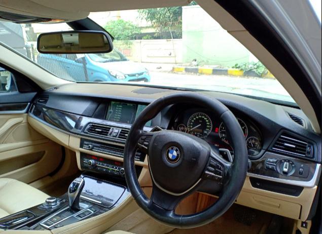 BMW 5 Series 520d 2011