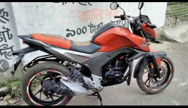 Honda CB Hornet 160R STD 2016