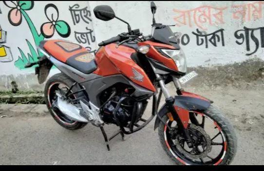 Honda CB Hornet 160R STD 2016