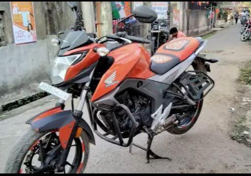 Honda CB Hornet 160R STD 2016