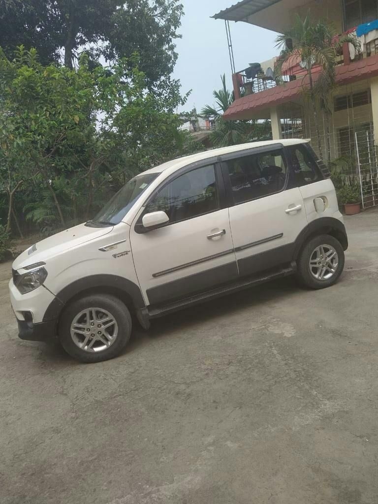 Mahindra NuvoSport N8 2019
