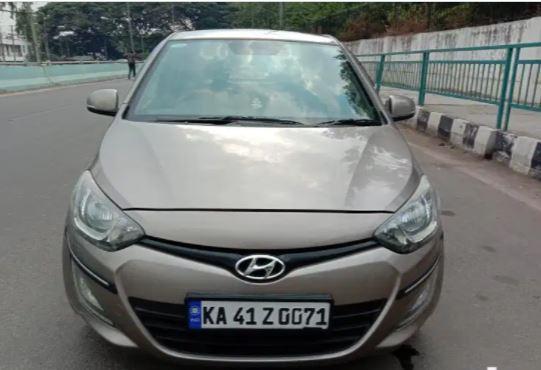 Hyundai i20 Sportz 1.4 CRDi 2013