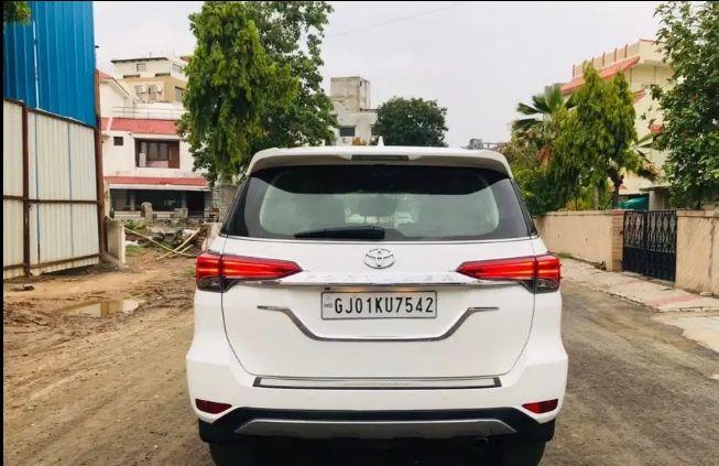 Toyota Fortuner 2.8 4x4 MT 2019