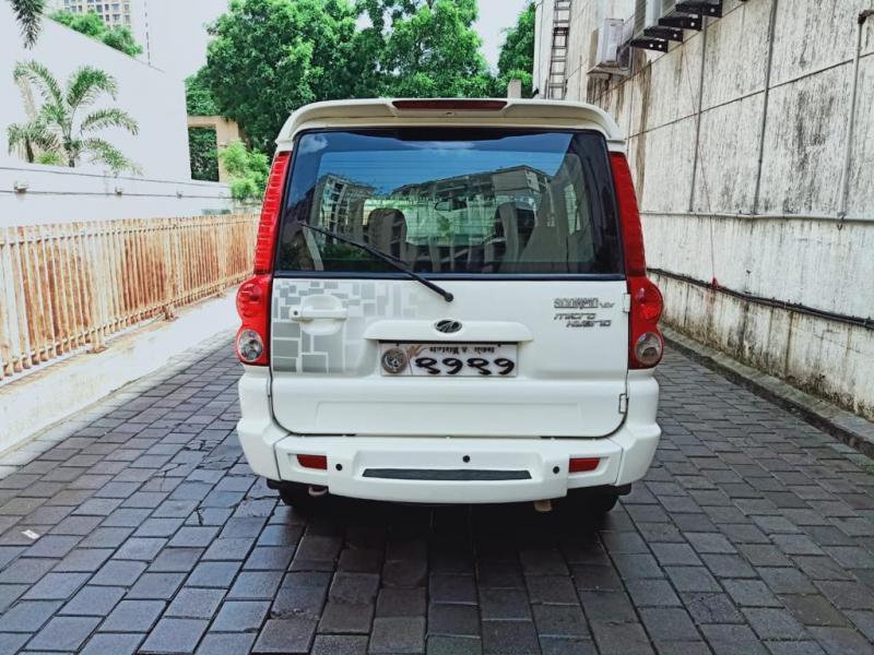 Mahindra Scorpio VLX 2WD AIRBAG BS IV 2013