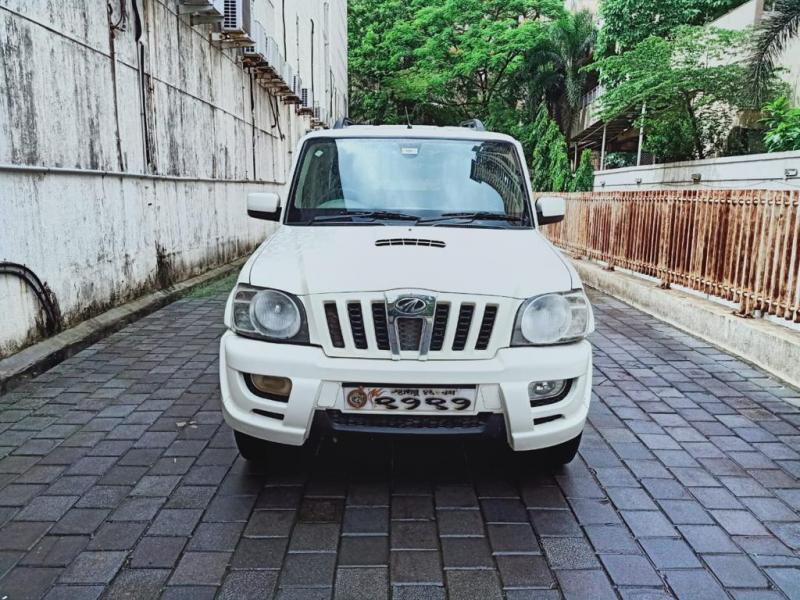 Mahindra Scorpio VLX 2WD AIRBAG BS IV 2013