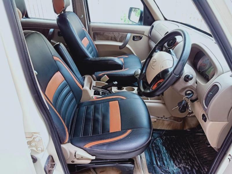 Mahindra Scorpio VLX 2WD AIRBAG BS IV 2013