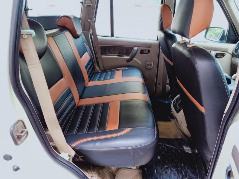 Mahindra Scorpio VLX 2WD AIRBAG BS IV 2013