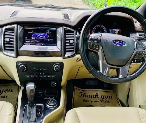 Ford Endeavour Titanium 3.2 4x4 AT 2017