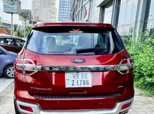 Ford Endeavour Titanium 3.2 4x4 AT 2017