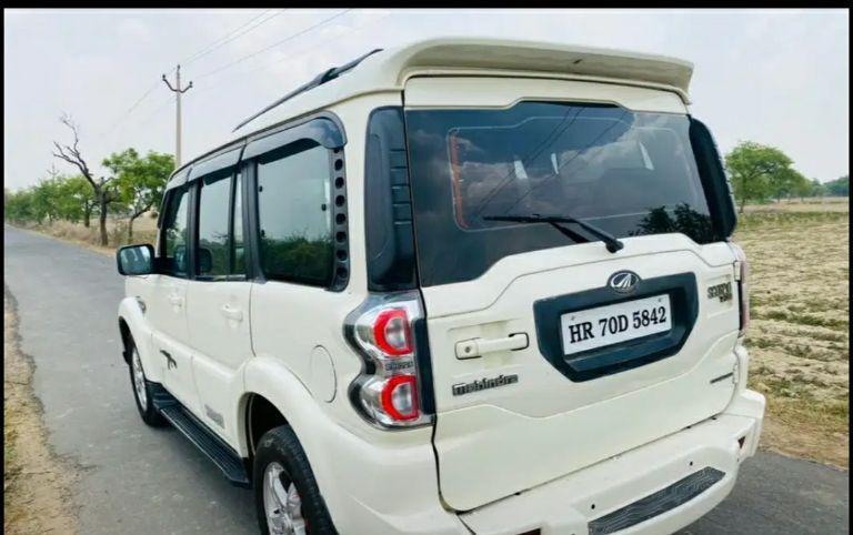 Mahindra Scorpio S10 2017