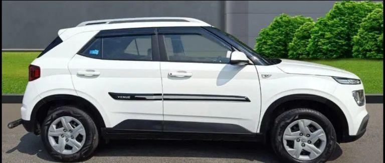 Hyundai Venue S 1.2 Petrol 2020