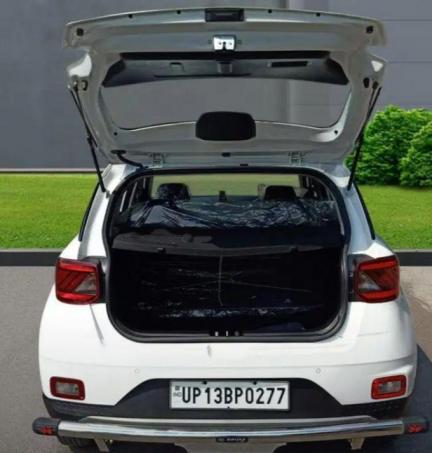 Hyundai Venue S 1.2 Petrol 2020