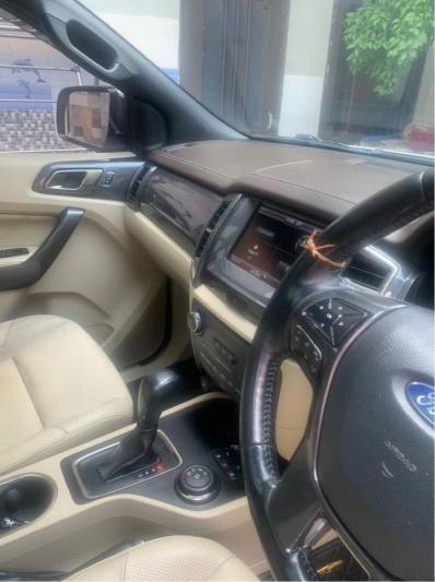 Ford Endeavour Titanium 3.2 4x4 AT 2016