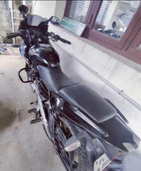 Bajaj Pulsar 220cc 2014