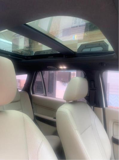 Ford Endeavour Titanium 3.2 4x4 AT 2016