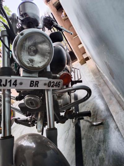 Bajaj Avenger 220cc 2012