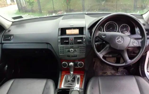Mercedes-Benz C-Class 220 BlueEfficiency 2010