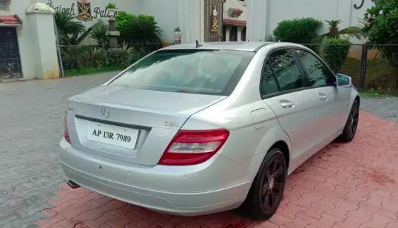Mercedes-Benz C-Class 220 BlueEfficiency 2010