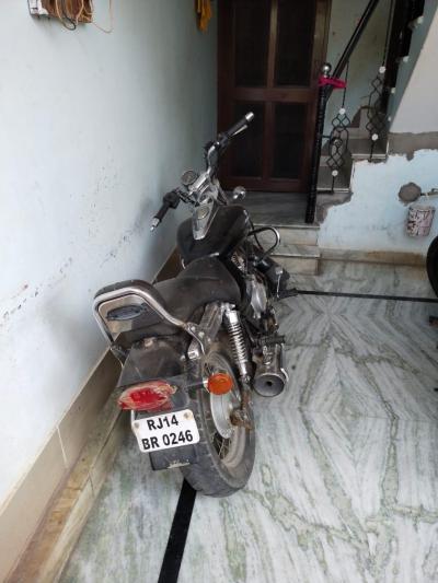 Bajaj Avenger 220cc 2012