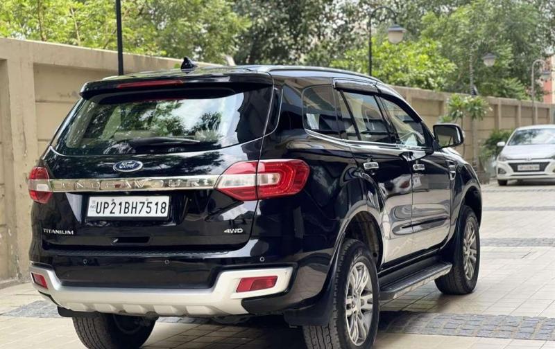 Ford Endeavour Titanium 3.2 4x4 AT 2016